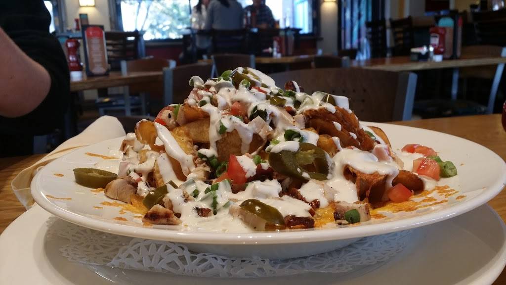 Triangle Char & Bar | restaurant | 828 Savannah Hwy, Charleston, SC 29407, USA | 8433771300 OR +1 843-377-1300