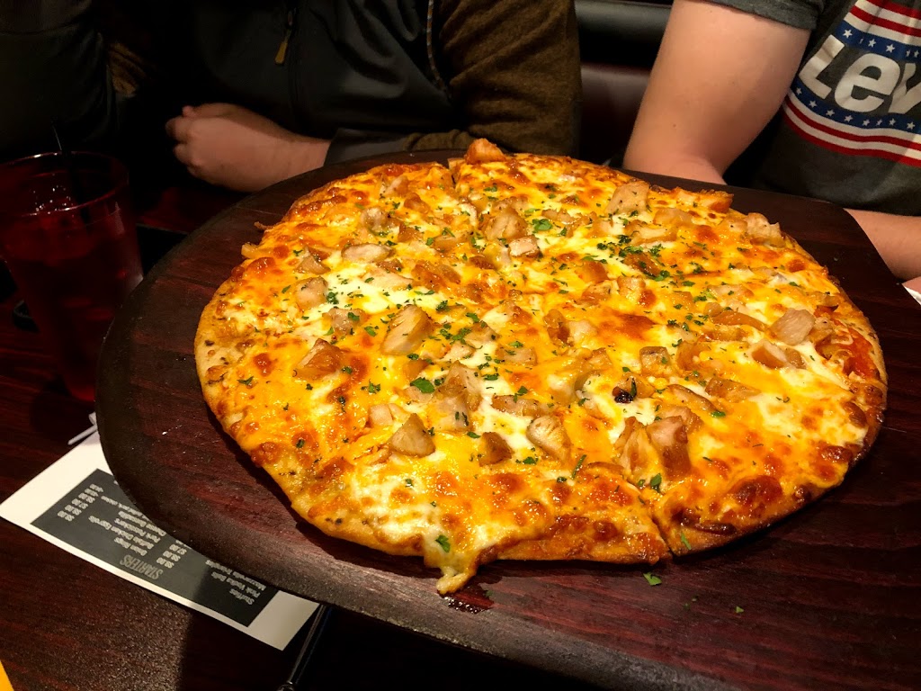 The Neighbors Kitchen & Bar | restaurant | 1449 Mineral Spring Ave, North Providence, RI 02904, USA | 4015377267 OR +1 401-537-7267