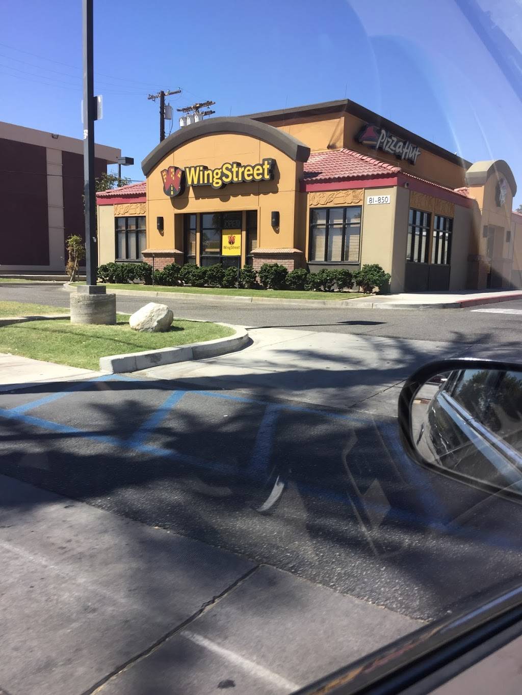 Pizza Hut | restaurant | 81850 Ave 46, Indio, CA 92201, USA | 7603477988 OR +1 760-347-7988