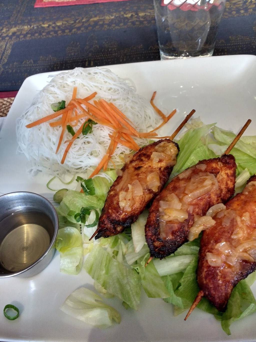 Restaurant Paradis DAsie | restaurant | 1579 Rue Badeaux, Trois-Rivières, QC G9A 4T4, Canada | 8193766077 OR +1 819-376-6077