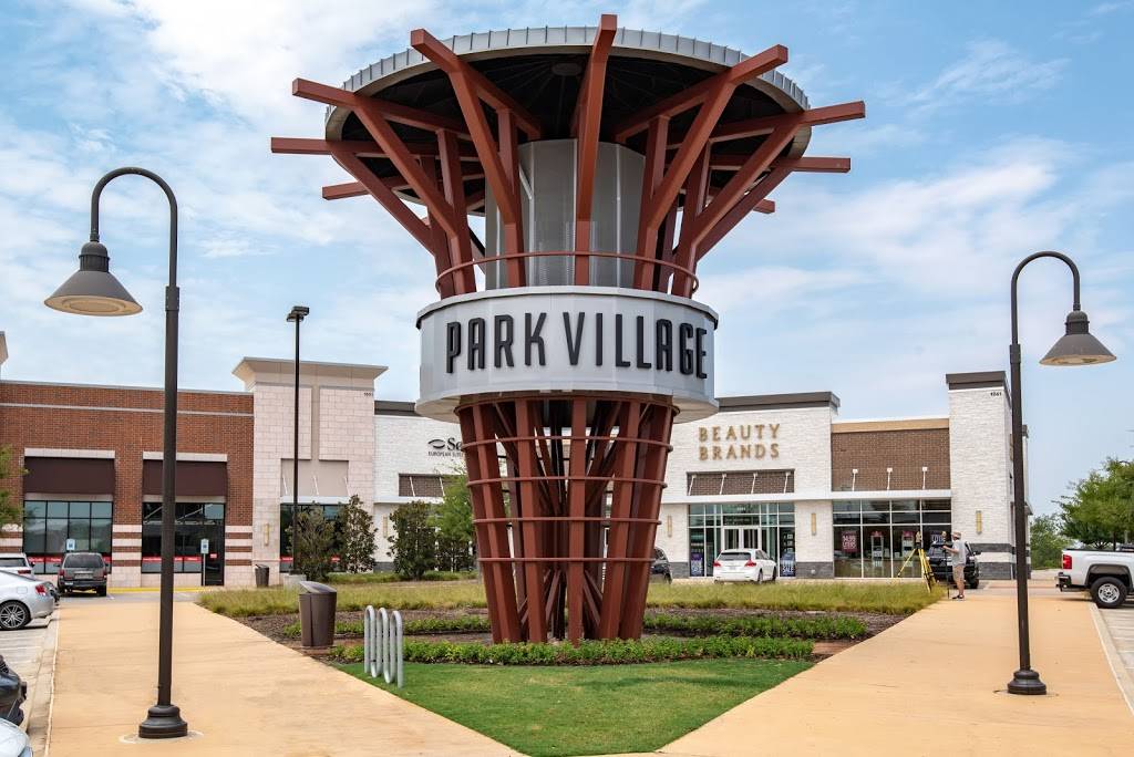 Park Village | shopping mall | 1065 E Southlake Blvd, Southlake, TX 76092, USA | 8586131800 OR +1 858-613-1800
