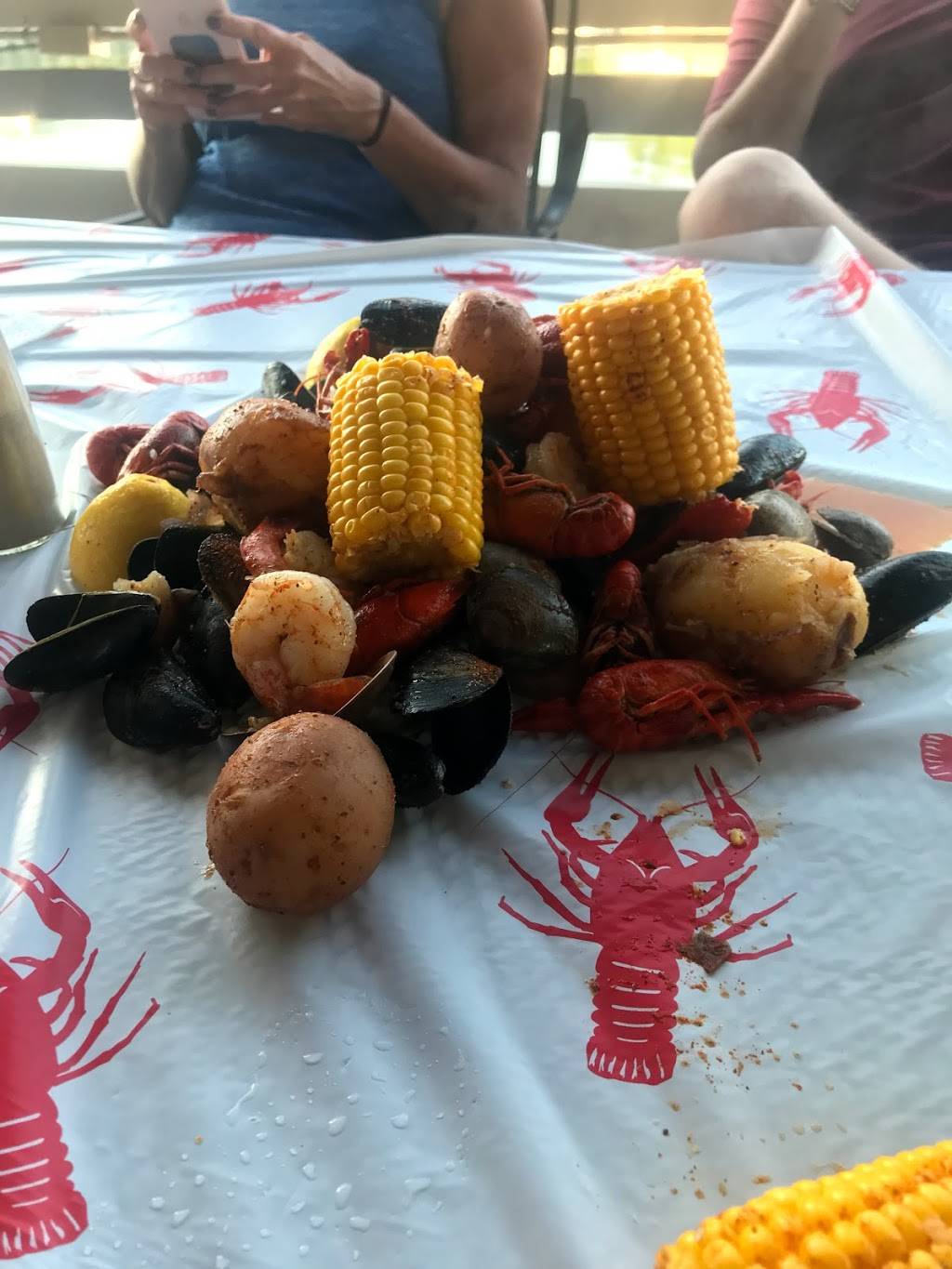 The Woodcliff Restaurant | meal takeaway | 980 County Rd W, Fremont, NE 68025, USA | 4027212922 OR +1 402-721-2922