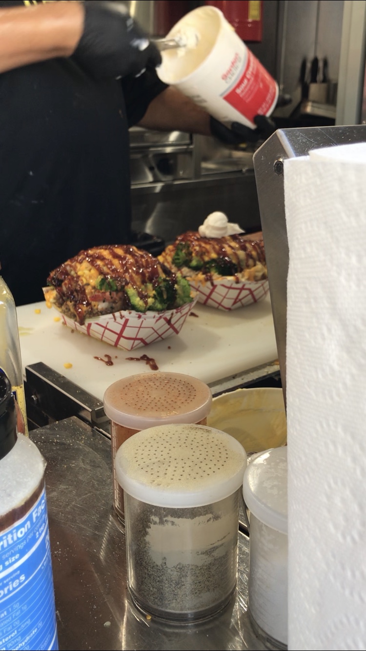 Big Daddys Roasted Corn & Potatoes | restaurant | 1620 W State Rd 84, Fort Lauderdale, FL 33315, USA | 7542441820 OR +1 754-244-1820