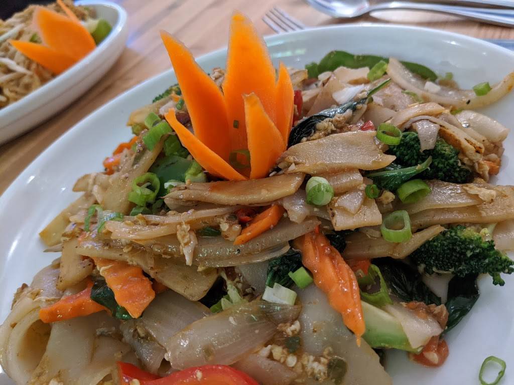 Mee-D | restaurant | 6 Washington St suite d, Sanford, ME 04073, USA | 2078501091 OR +1 207-850-1091