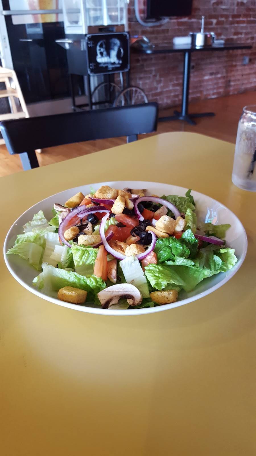 Pizza Beer and Wings | restaurant | 296 W 2nd St, Pomona, CA 91766, USA | 9096202602 OR +1 909-620-2602