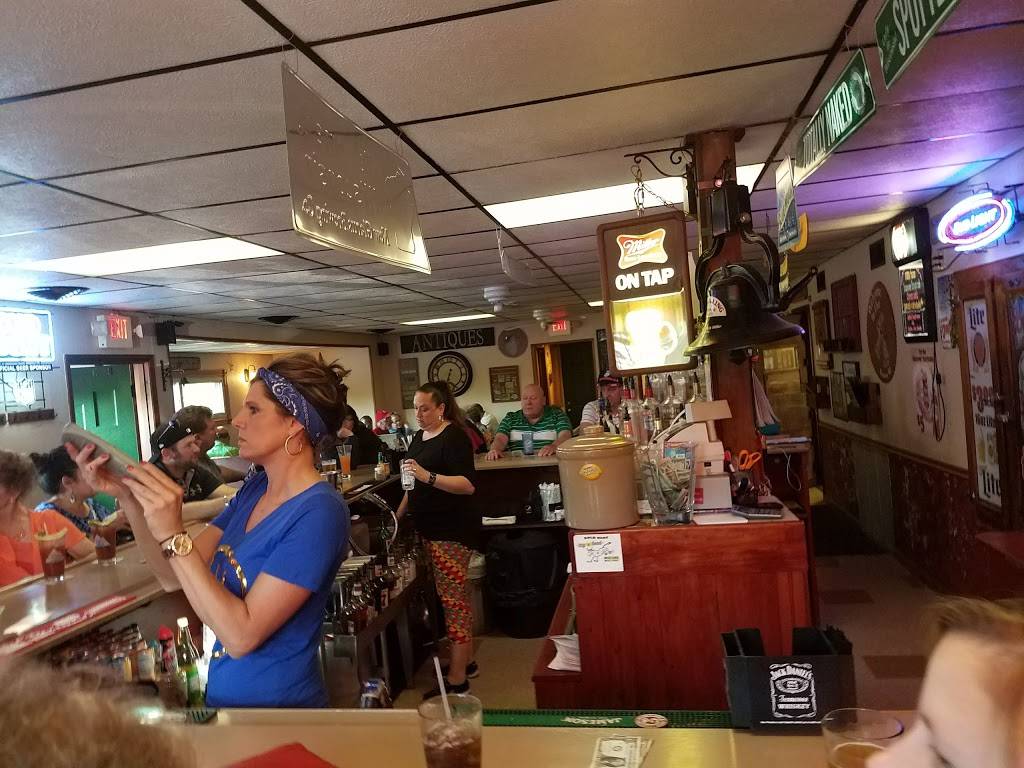 Ding-A-Ling Supper Club | restaurant | 8215 W Race St, Orfordville, WI 53576, USA | 6088799209 OR +1 608-879-9209