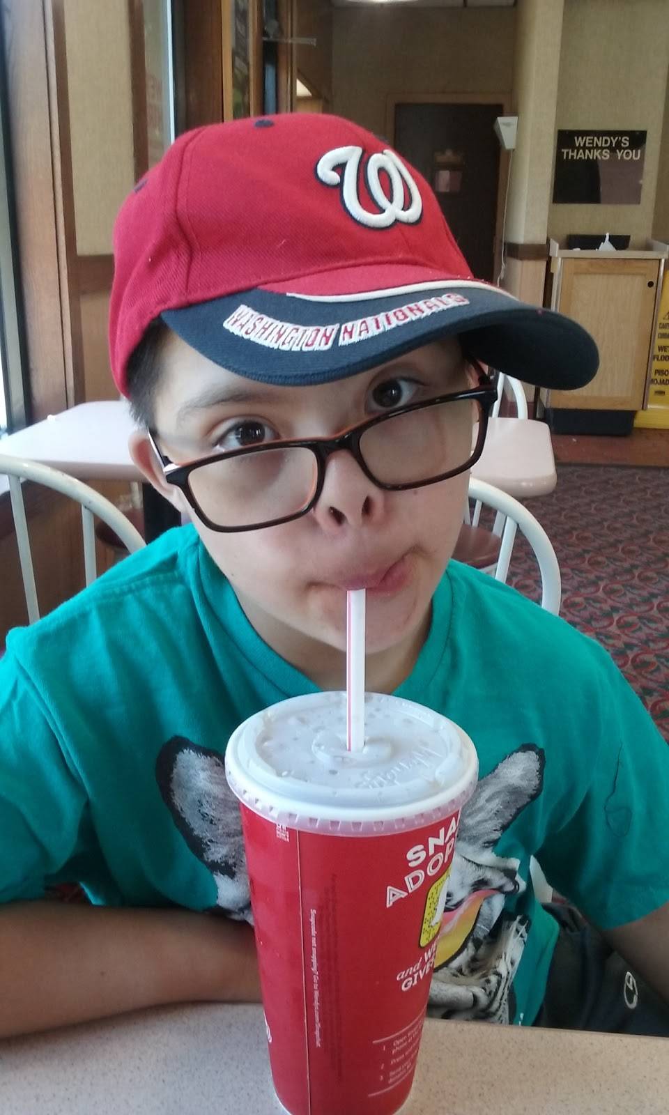 Wendys | restaurant | 18350 Contour Rd, Gaithersburg, MD 20877, USA | 3019476516 OR +1 301-947-6516