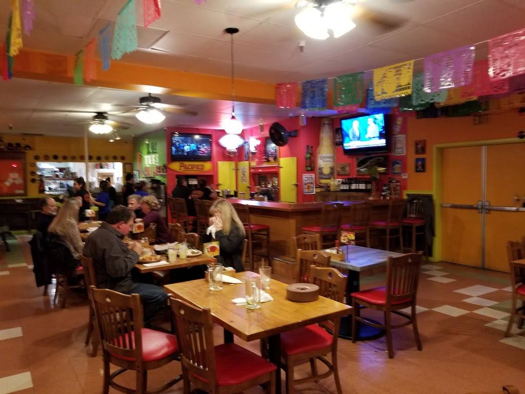 Los Tres Chiles | restaurant | 2765 Yulupa Ave, Santa Rosa, CA 95405, USA | 7073045724 OR +1 707-304-5724