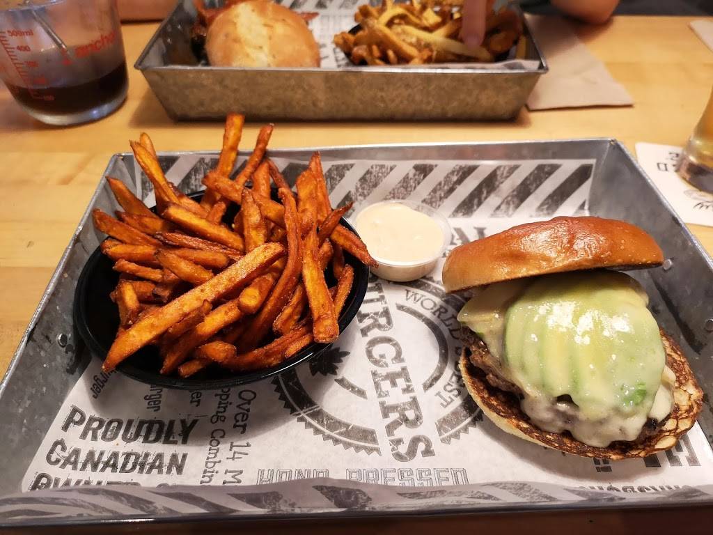 The Works | restaurant | 190 Main St E, Milton, ON L9T 1N8, Canada | 9058750700 OR +1 905-875-0700