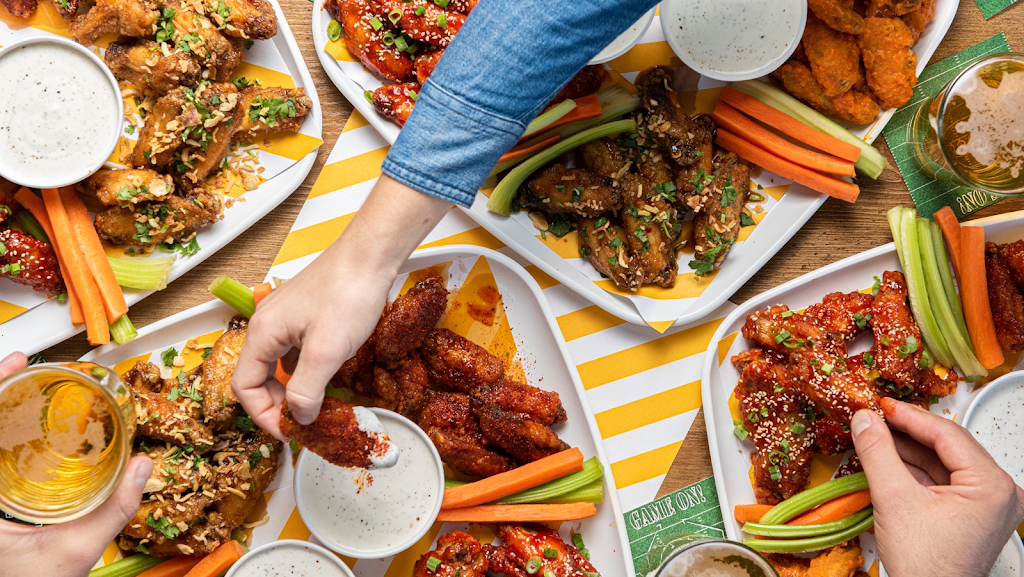 Starbird Wings | restaurant | 1088 E Brokaw Rd, San Jose, CA 95131, USA | 4084519052 OR +1 408-451-9052