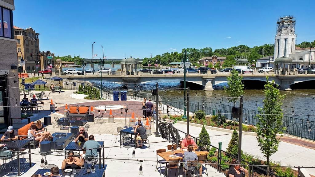 Alter Brewing + Kitchen | restaurant | 12 S 1st St, St. Charles, IL 60174, USA | 3319015949 OR +1 331-901-5949