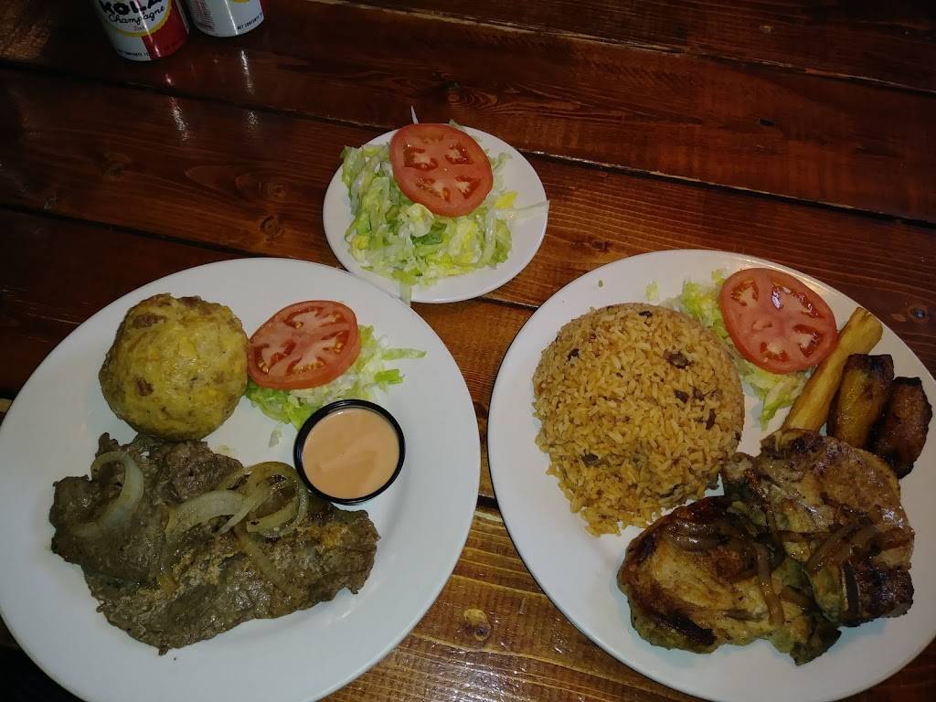 La Caribena restaurant | restaurant | 1704 S Pearl St, Milwaukee, WI 53204, USA | 4142398788 OR +1 414-239-8788