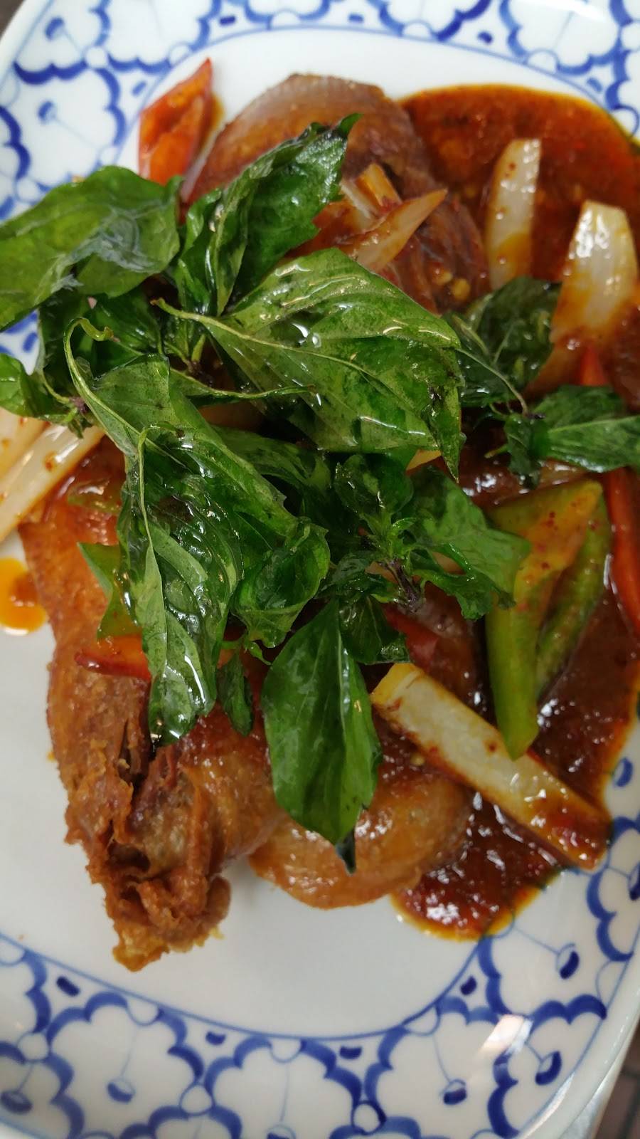 King & I | restaurant | 545 Broadbridge Rd, Bridgeport, CT 06610, USA | 2033742081 OR +1 203-374-2081