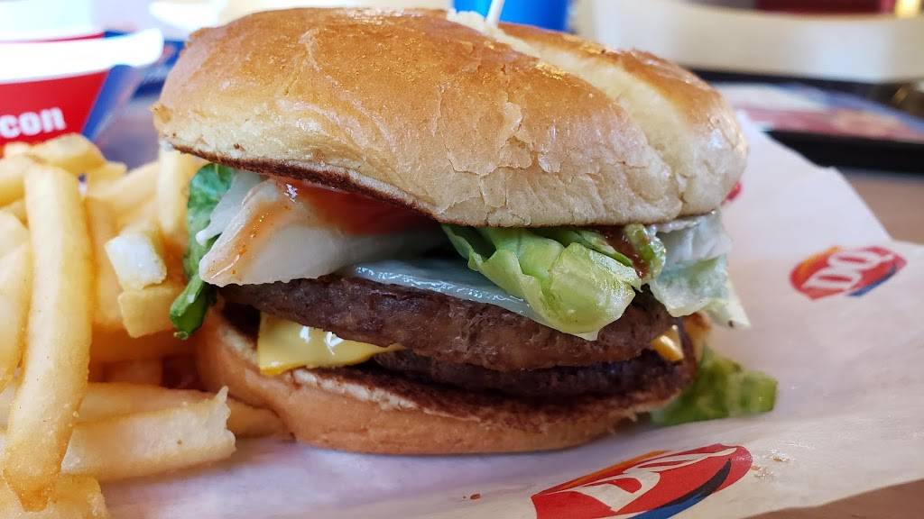 Dairy Queen Grill & Chill | restaurant | 100 Dorman Centre Dr, Spartanburg, SC 29301, USA | 8645760100 OR +1 864-576-0100