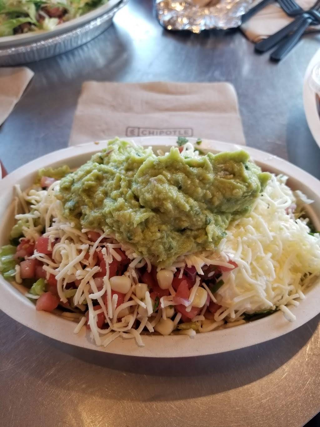 Chipotle Mexican Grill | restaurant | 515 SE Everett Mall Way, Everett, WA 98208, USA | 4252657915 OR +1 425-265-7915