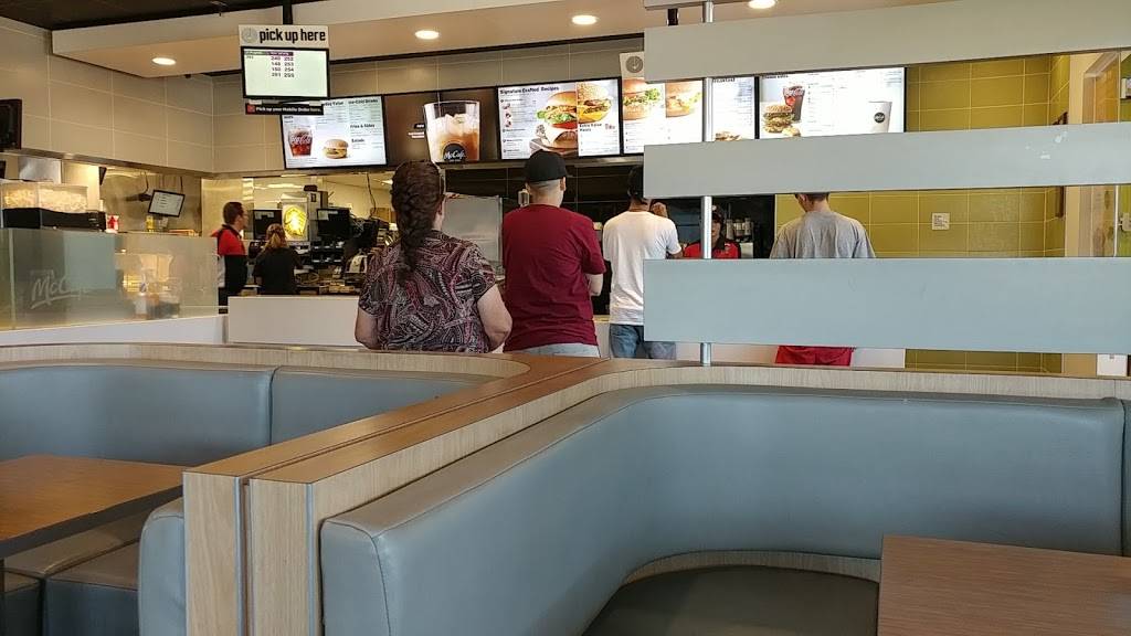 McDonalds | cafe | 2130 W River Rd, Tucson, AZ 85704, USA | 5208875587 OR +1 520-887-5587