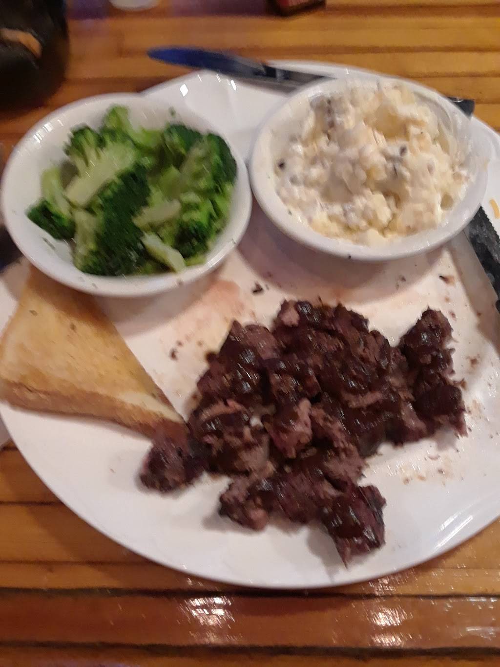 The Highway Bar & Grill | restaurant | 9204 S Mill Rd, Knightstown, IN 46148, USA | 7655715190 OR +1 765-571-5190