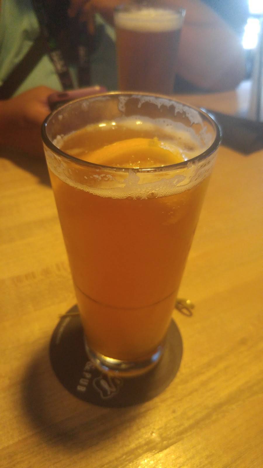 Klavons Pizzeria & Pub | restaurant | 6010 Clinton Rd, Jackson, MI 49201, USA | 5177847000 OR +1 517-784-7000