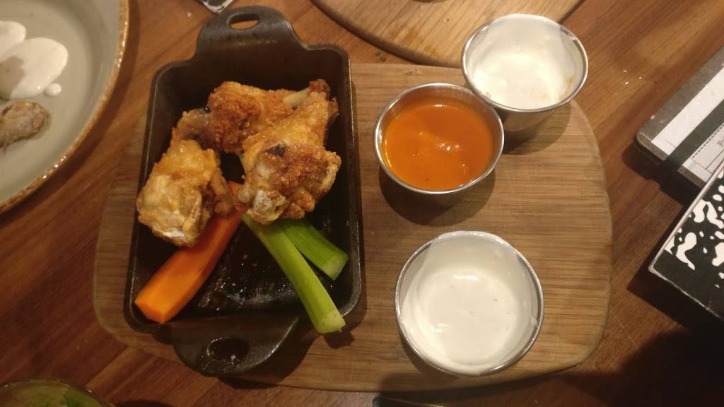 1739 Public House | restaurant | 1739 North Vermont, Los Angeles, CA 90027, USA | 3236631739 OR +1 323-663-1739