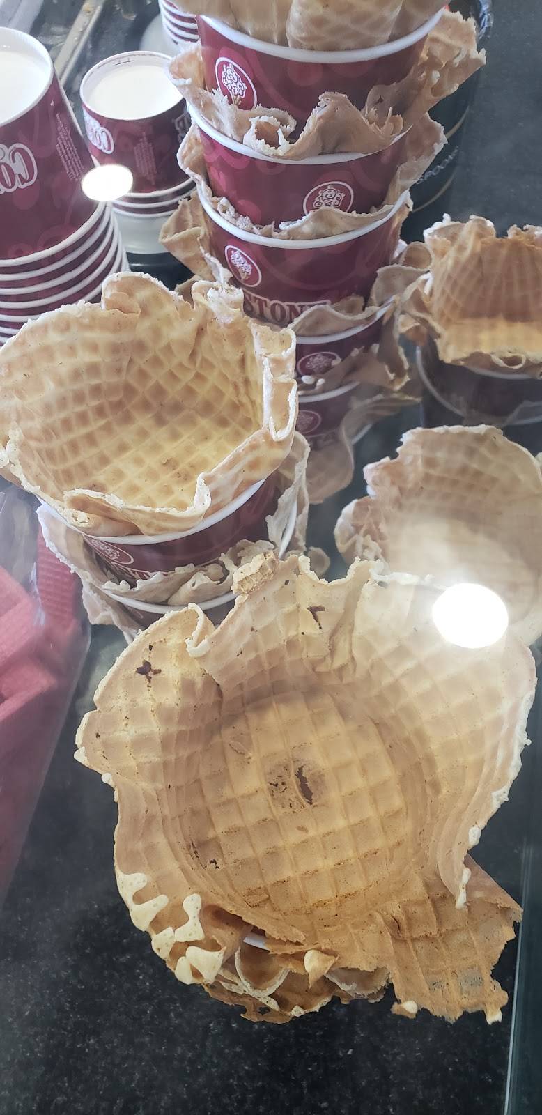 Cold Stone Creamery | bakery | 1001 Baltimore Pike, Springfield, PA 19064, USA | 6103287600 OR +1 610-328-7600