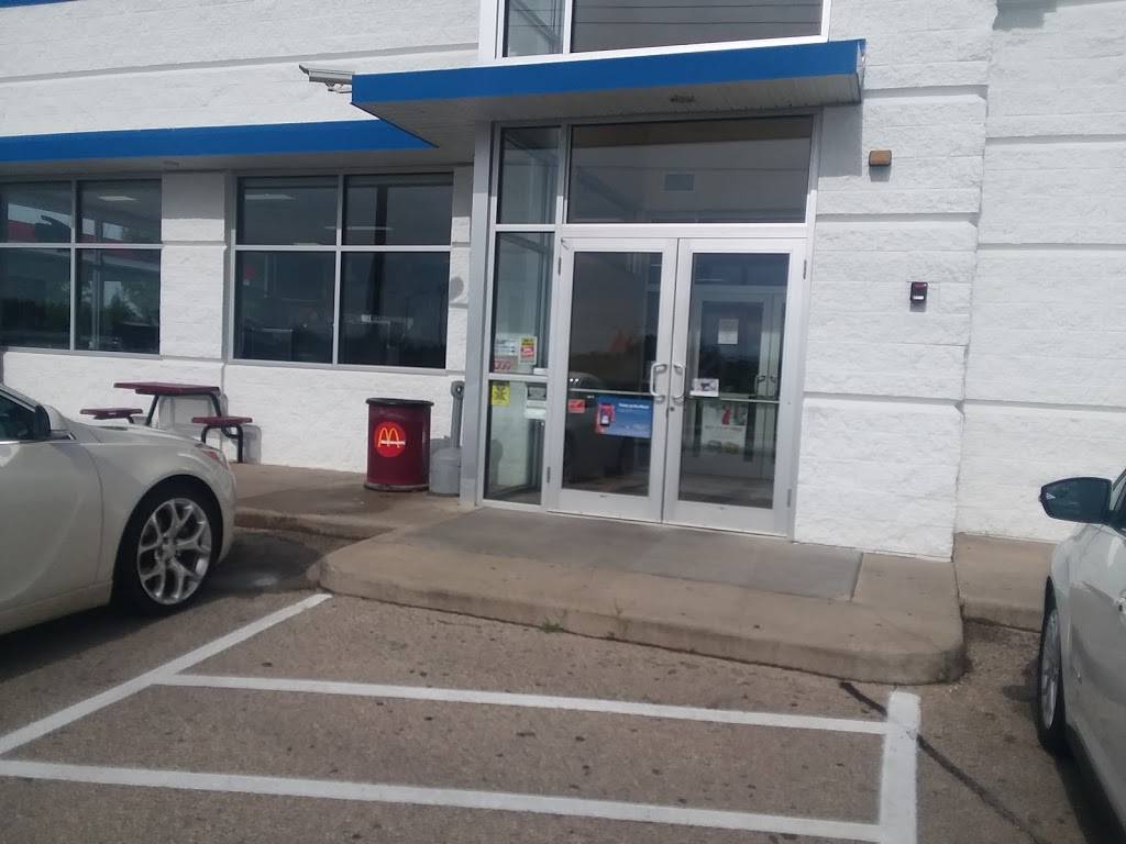 McDonalds | cafe | 656 E Green Bay Ave, Saukville, WI 53080, USA | 2622681184 OR +1 262-268-1184