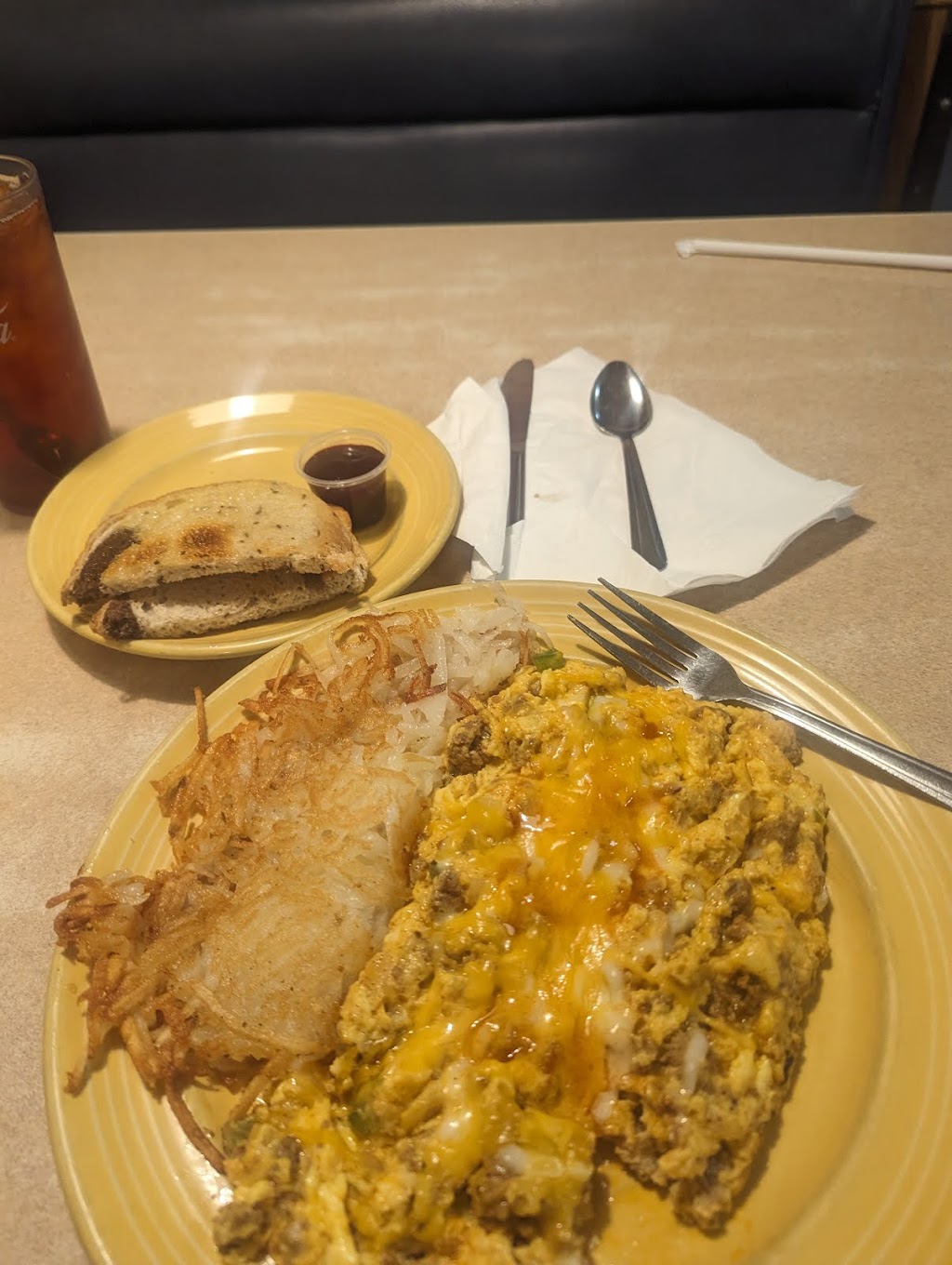 The Original Sunrise Cafe | restaurant | 200 E Main St, Middleton, ID 83644, USA | 2085859700 OR +1 208-585-9700