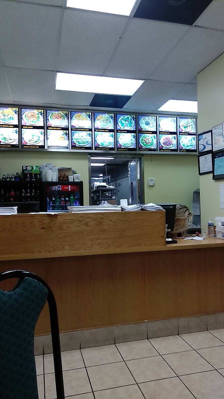 Szechuan Kitchen | restaurant | 1101 Rotherwood Rd #104, Greensboro, NC 27406, USA | 3366910889 OR +1 336-691-0889