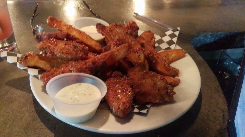 Liaison Lounge | restaurant | 2667 Alta Arden Expy, Sacramento, CA 95825, USA | 9164871040 OR +1 916-487-1040