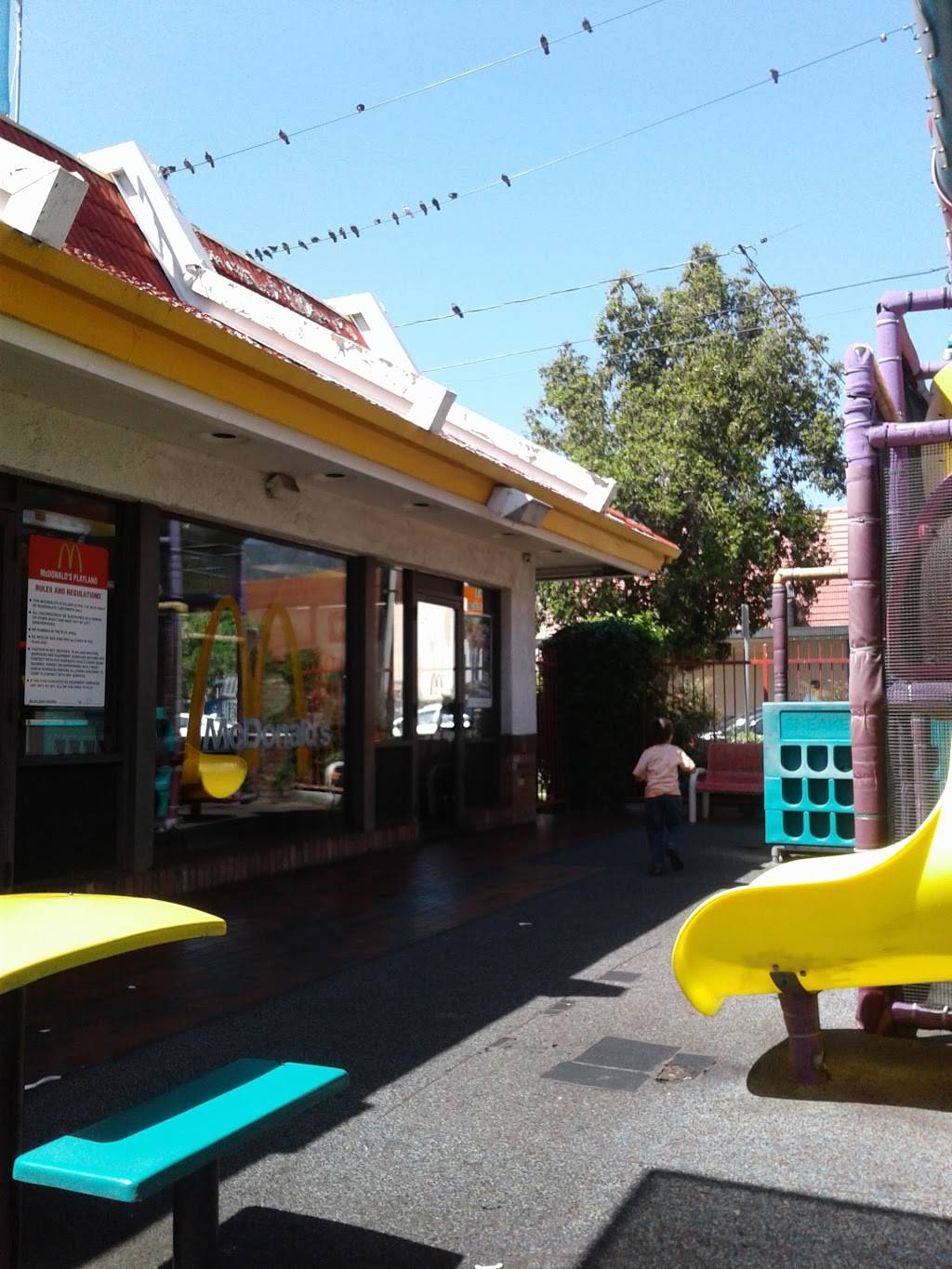 McDonalds | cafe | 799 N Lake St, Pasadena, CA 91104, USA | 6267940351 OR +1 626-794-0351