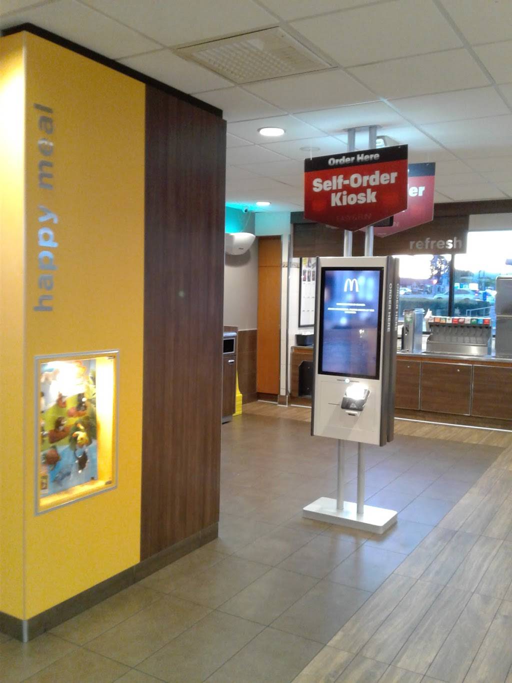 McDonalds | cafe | 23110 Valencia Blvd, Valencia, CA 91355, USA | 6612591811 OR +1 661-259-1811