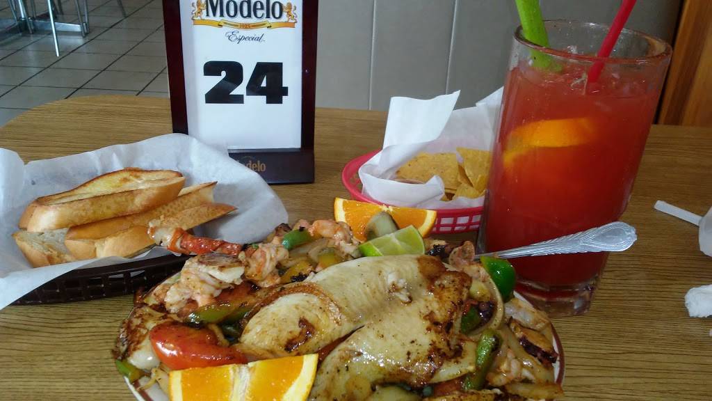 Taqueria Jalisco | restaurant | 810 E Market St, Salinas, CA 93905, USA | 8317531490 OR +1 831-753-1490