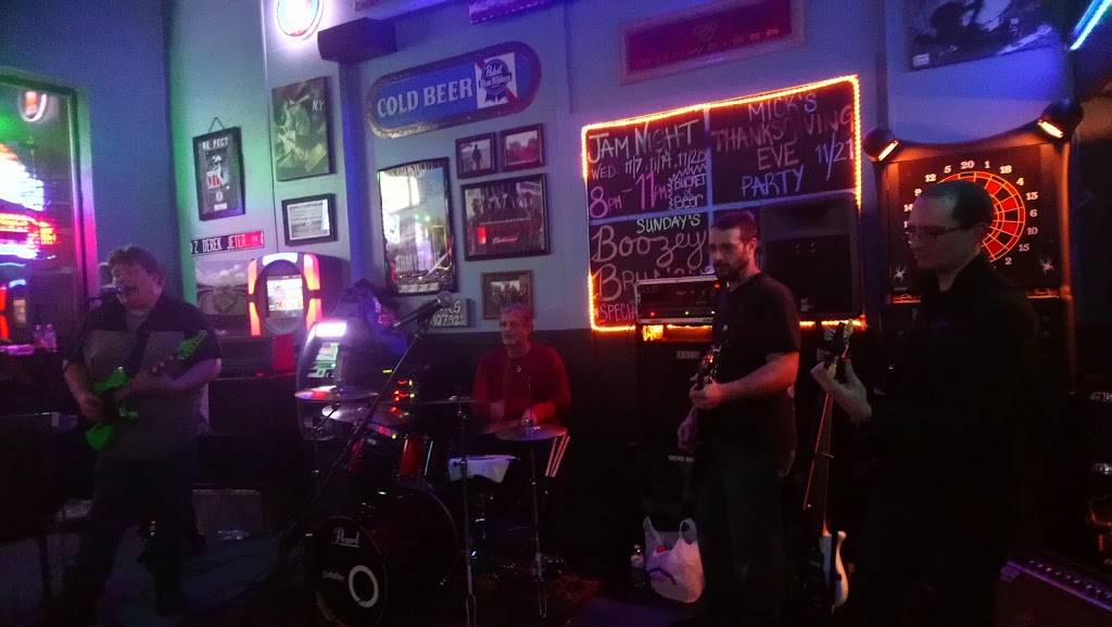 Micks Place | restaurant | 204 Factory St, Watertown, NY 13601, USA | 3157861992 OR +1 315-786-1992