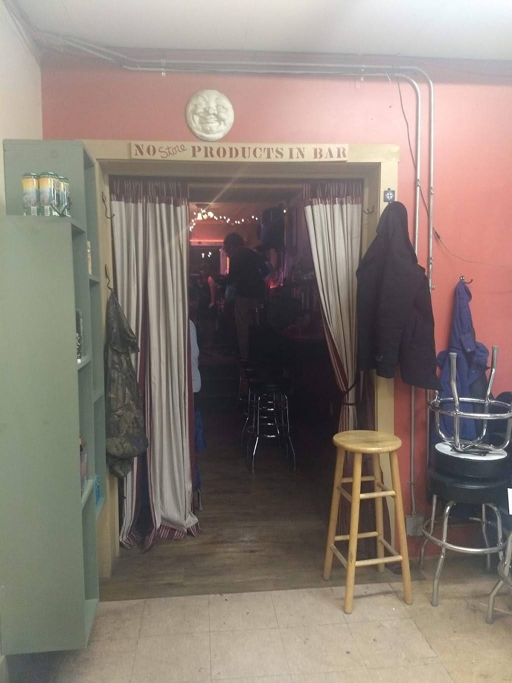 The Whammy Bar | restaurant | 31 W County Rd, Calais, VT 05648, USA | 8022294329 OR +1 802-229-4329