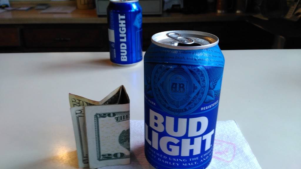 Chicky-Shaw | restaurant | 103 W Main St, Spragueville, IA 52074, USA | 5636896273 OR +1 563-689-6273