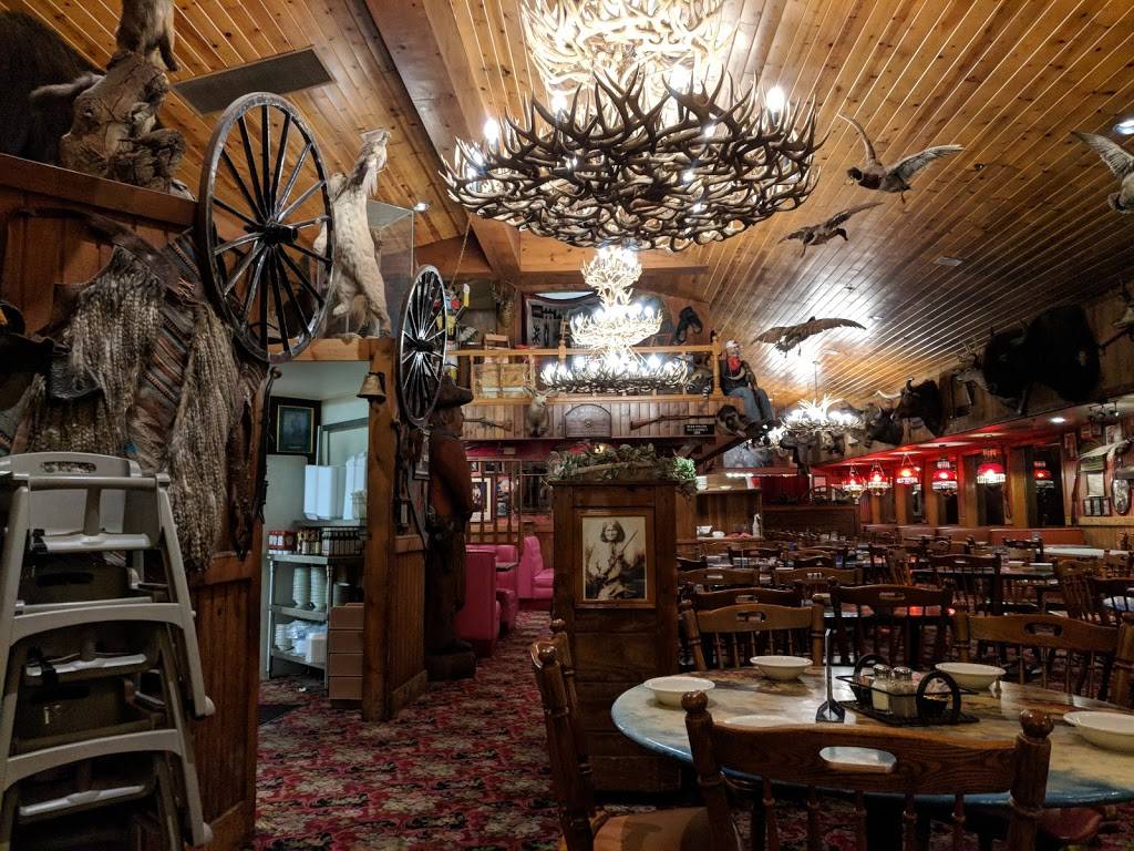 AJ Spurs Saloon & Dining Hall | restaurant | 1760 El Camino Real, Grover Beach, CA 93433, USA | 8054897770 OR +1 805-489-7770