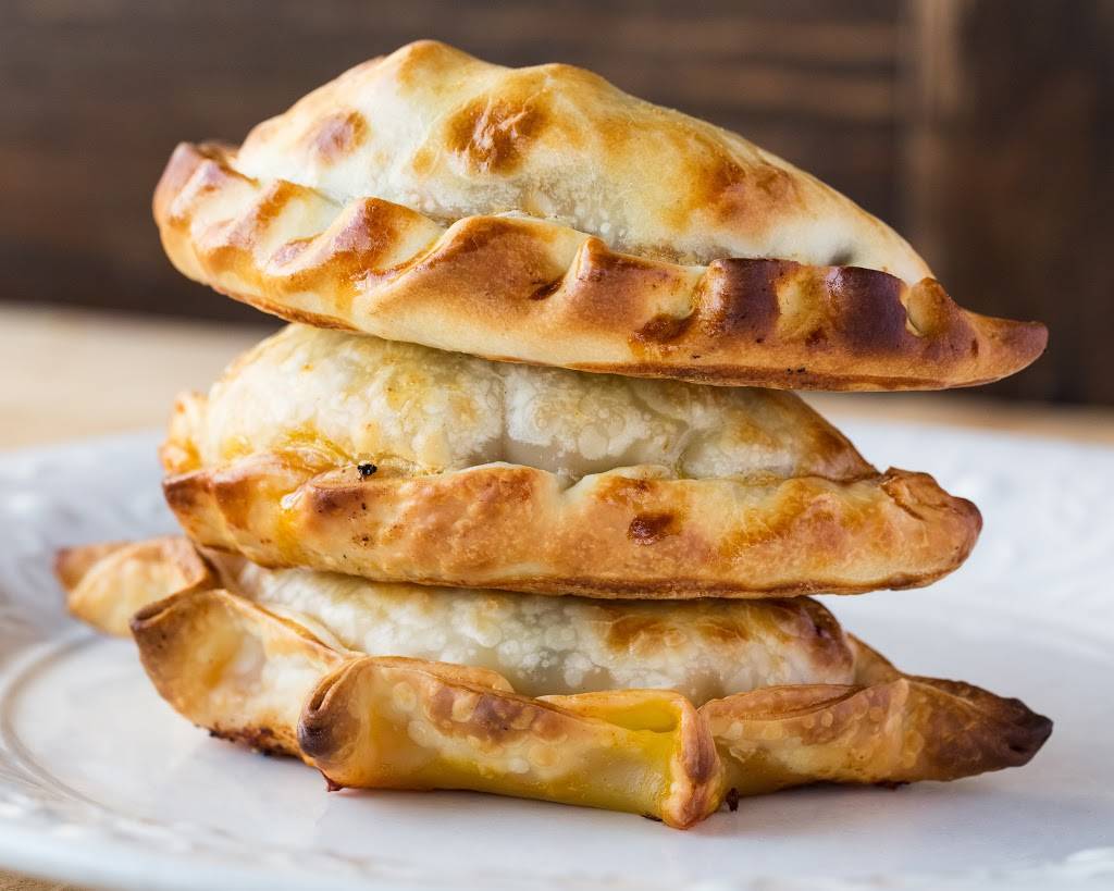 Danos Cafeteria | restaurant | 2653 NE 190th Terrace #33180, Miami, FL 33180, USA | 3059370776 OR +1 305-937-0776