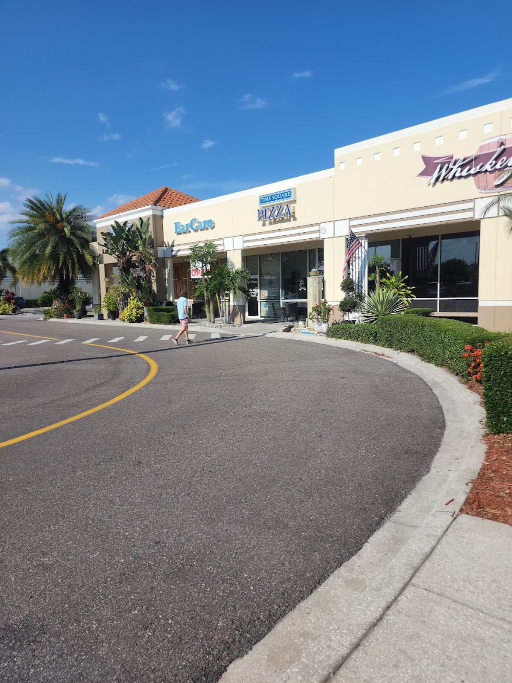 Time Square Pizza | restaurant | 7777 N Wickham Rd Suite 20, Melbourne, FL 32940, USA | 3214267003 OR +1 321-426-7003