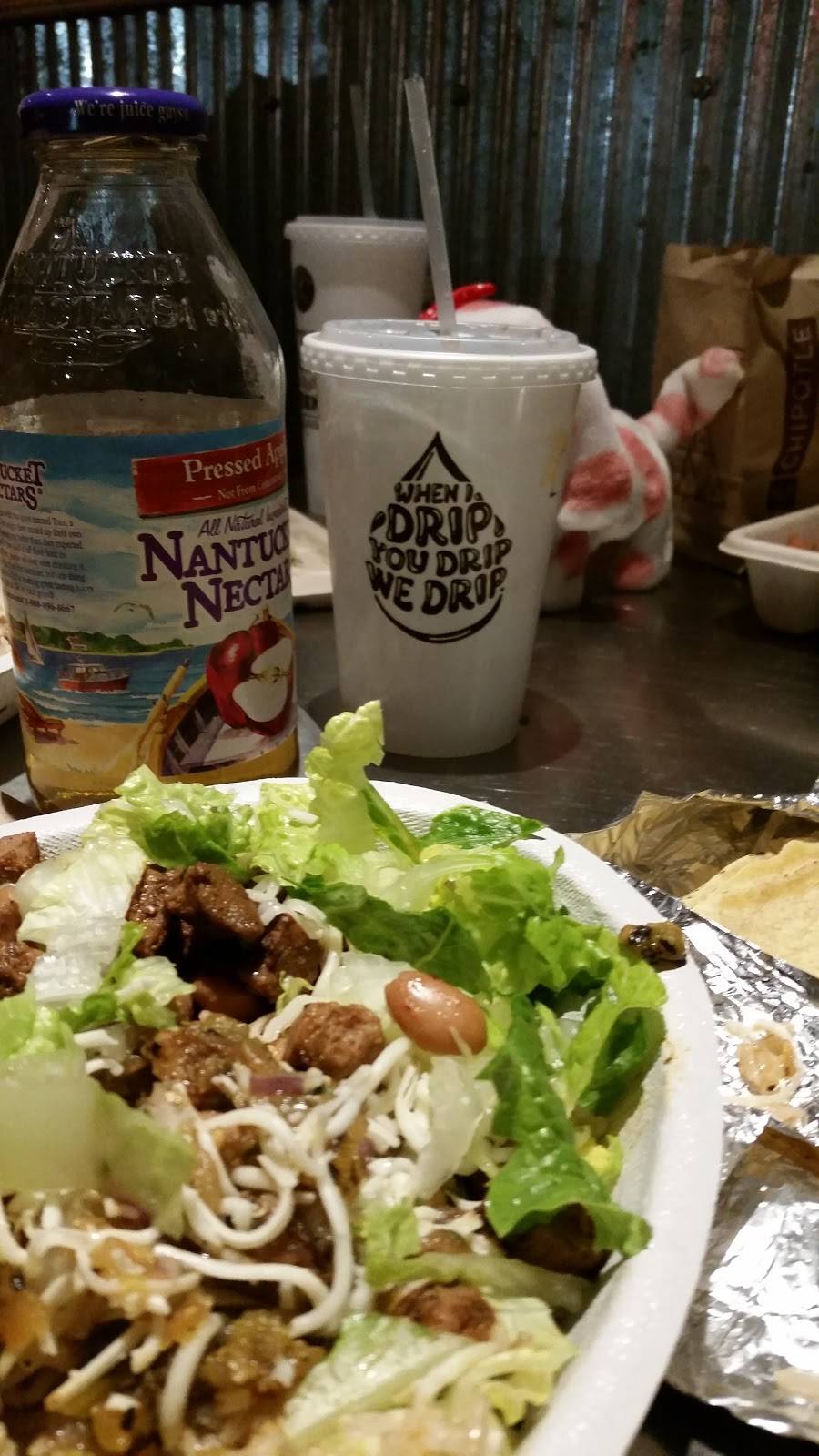 Chipotle Mexican Grill | restaurant | 13975 Lakeside Cir, Sterling Heights, MI 48313, USA | 5865321139 OR +1 586-532-1139