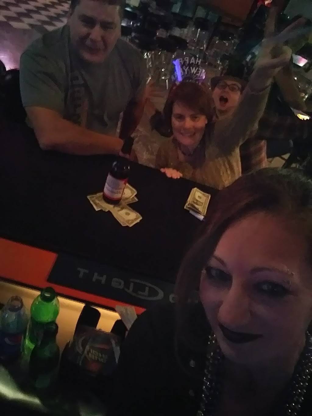 Muddy Waters | restaurant | WI-76, Shiocton, WI 54170, USA | 9209861304 OR +1 920-986-1304