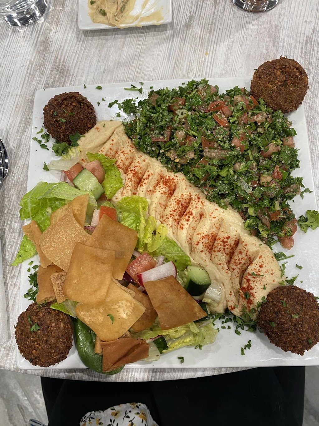 Aladdin Castle | restaurant | 7231 Chicago Rd, Warren, MI 48092, USA | 5868836633 OR +1 586-883-6633