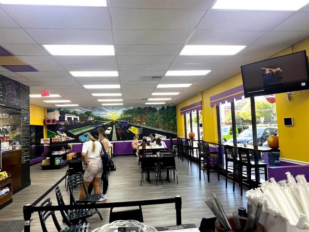 Pirates Deli | restaurant | 810 E 10th St, Greenville, NC 27858, USA | 2523648974 OR +1 252-364-8974