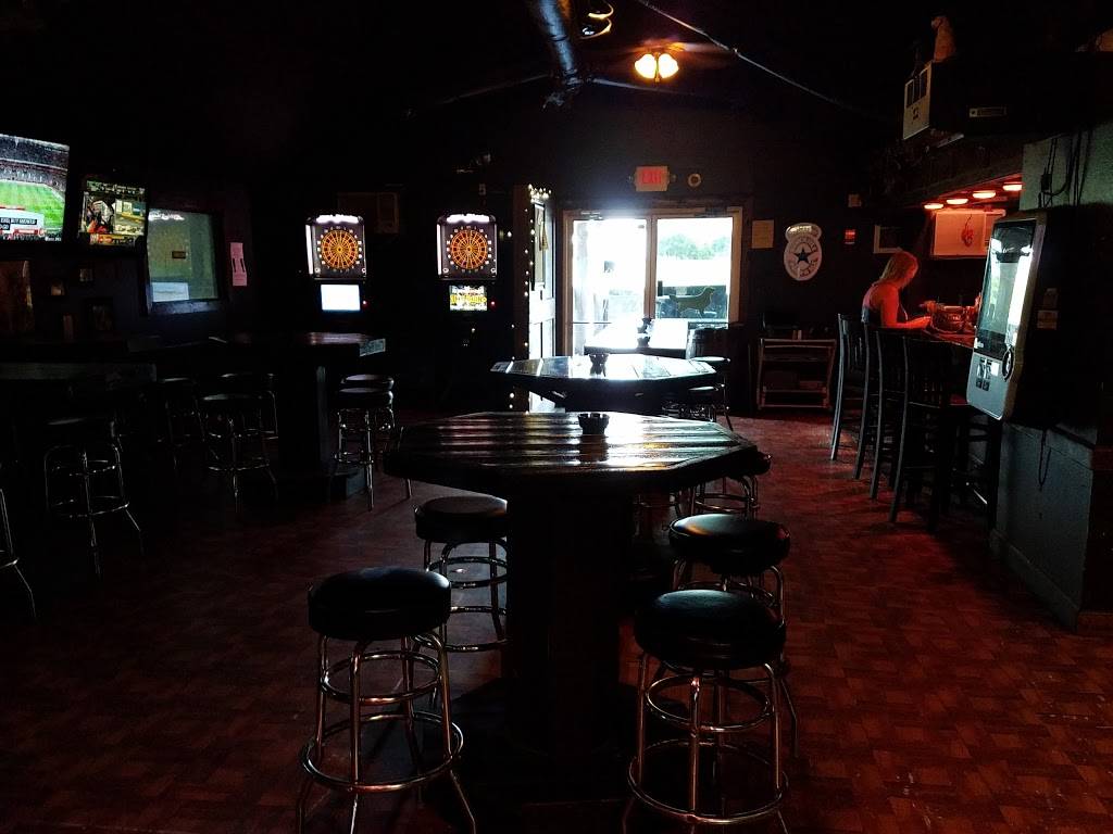 The Yellow Retriever Pub & Grill | night club | 19743 Farm to Market Rd 1488, Magnolia, TX 77355, USA | 2812597460 OR +1 281-259-7460