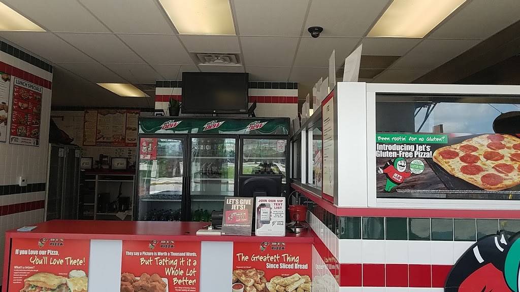 Jets Pizza | meal delivery | 202 W Main St, Little Chute, WI 54140, USA | 9206878510 OR +1 920-687-8510