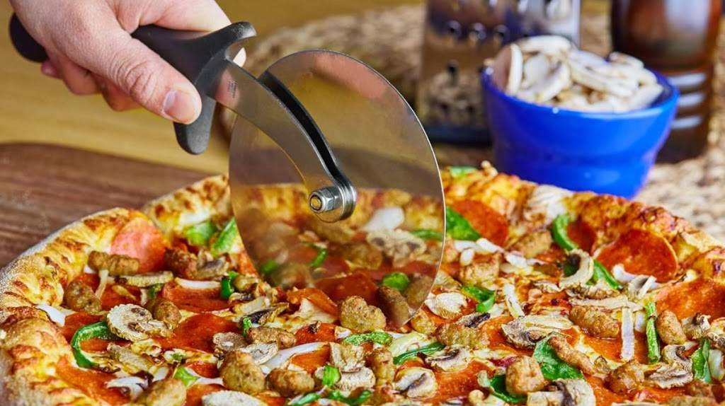 Dominos Pizza | meal delivery | 1906 Jane St, North York, ON M9N 2T8, Canada | 6477777775 OR +1 647-777-7775