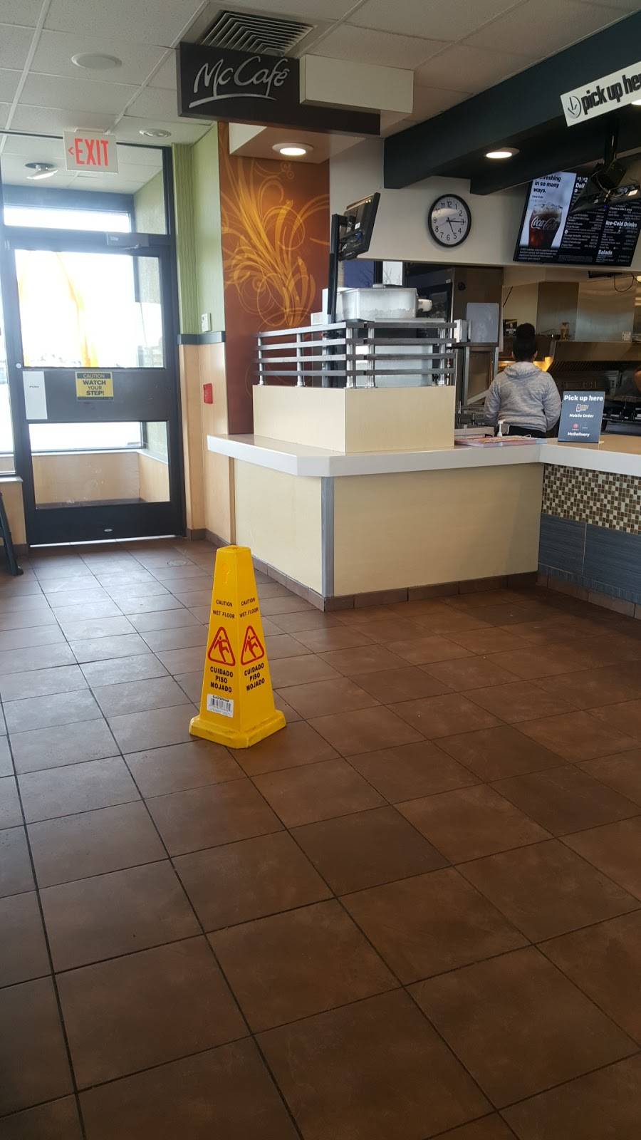 McDonalds | cafe | 820 Young St, Tonawanda, NY 14150, USA | 7162130029 OR +1 716-213-0029