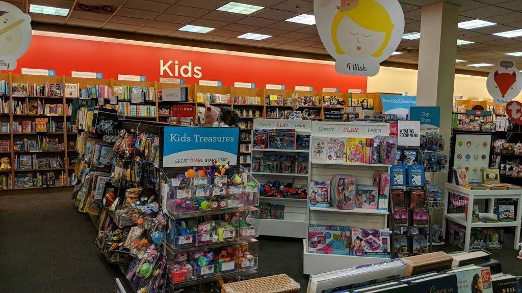 Panera Bread | cafe | 1304 Fox Valley Center Dr, Aurora, IL 60504, USA | 6305855224 OR +1 630-585-5224