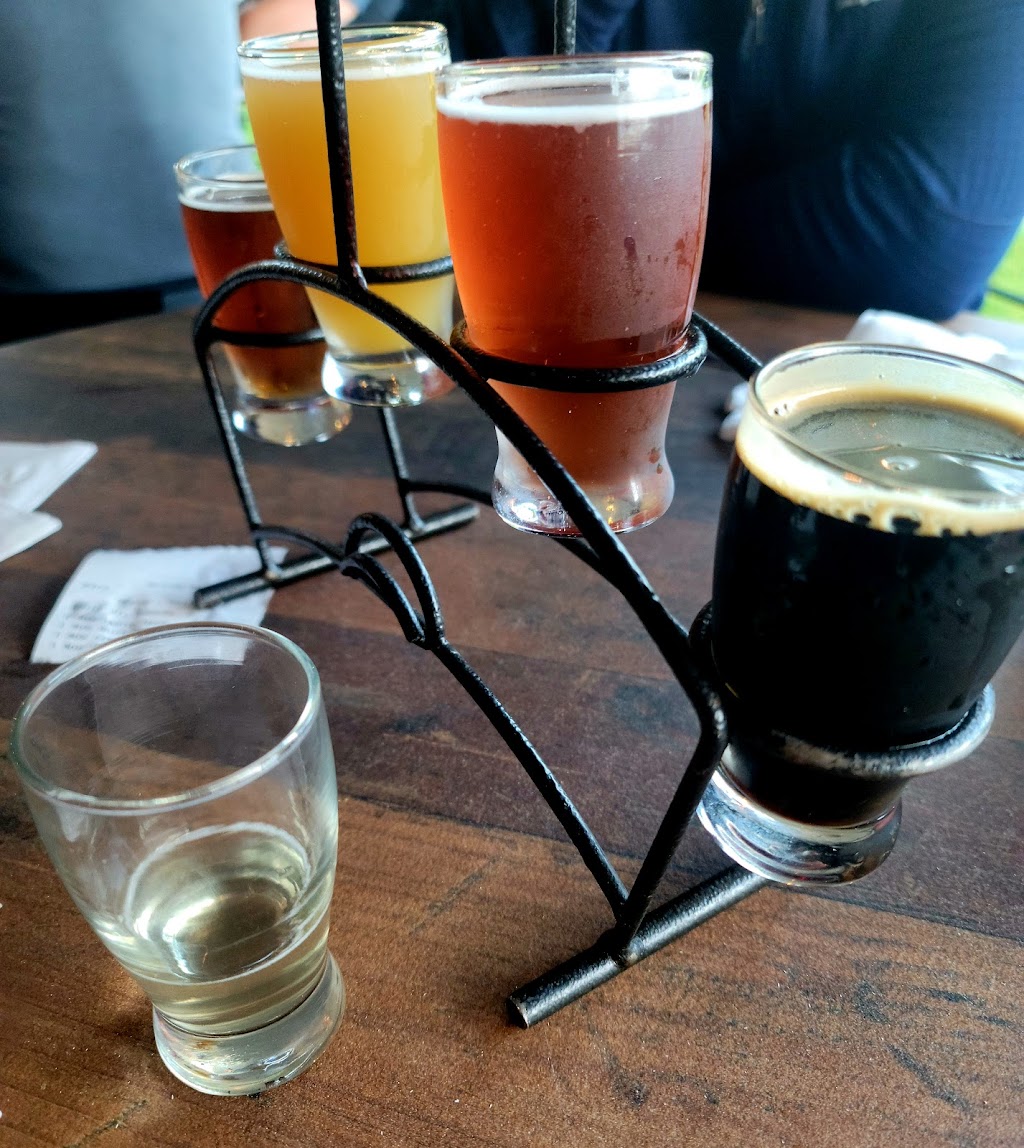 Petoskey Brewing Company | restaurant | 1844 Harbor-Petoskey Rd, Petoskey, MI 49770, USA | 2317532057 OR +1 231-753-2057