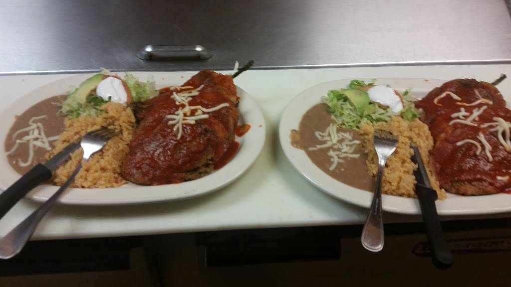 Taqueria Parrilla Azteca | restaurant | 2390 Walnut Ave, Hanover Park, IL 60133, USA | 6308558315 OR +1 630-855-8315