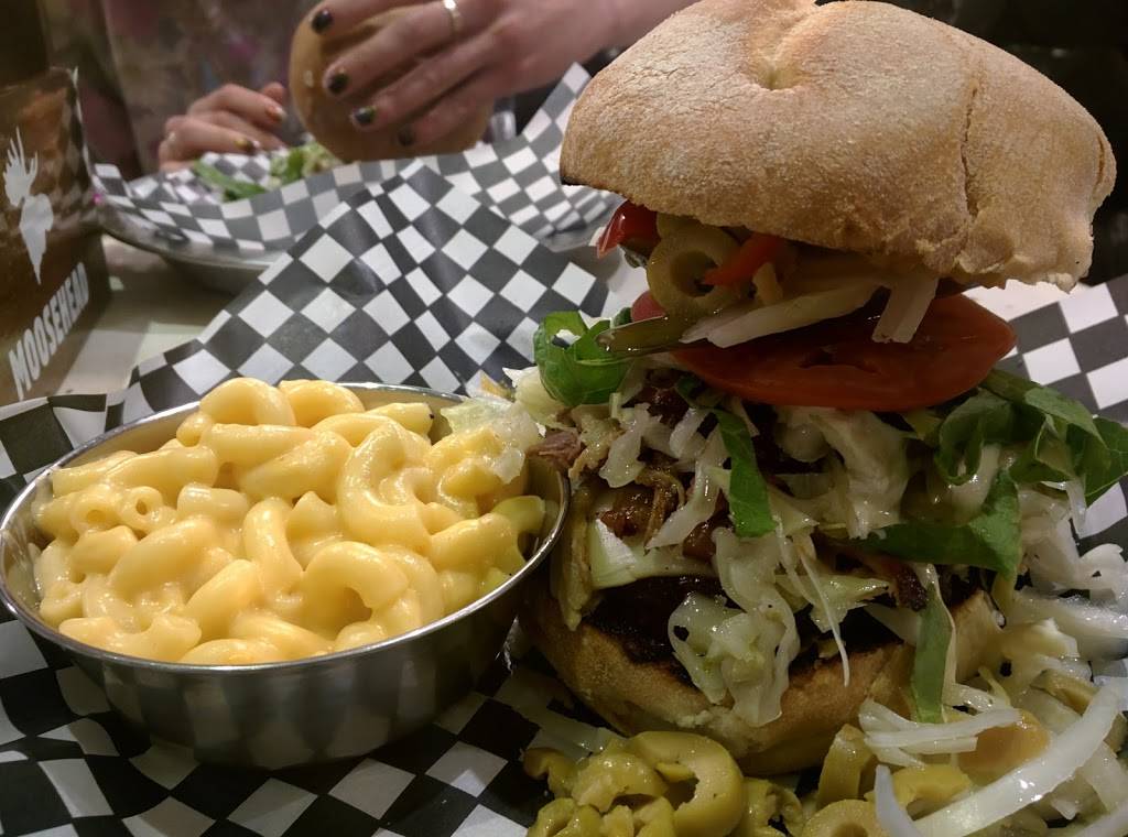 Bofinger BBQ | restaurant | 5667 Rue Sherbrooke Ouest, Montréal, QC H4A 1W6, Canada | 5143696969 OR +1 514-369-6969