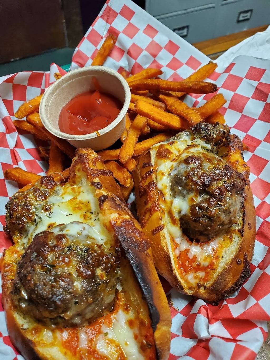 Lucis Pizza Bar | restaurant | 460 Bedford St, Abington, MA 02351, USA | 7814801864 OR +1 781-480-1864